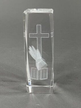 Vintage 3D Laser Etched Crystal Glass Paperweight Praying Hands Cross Bible